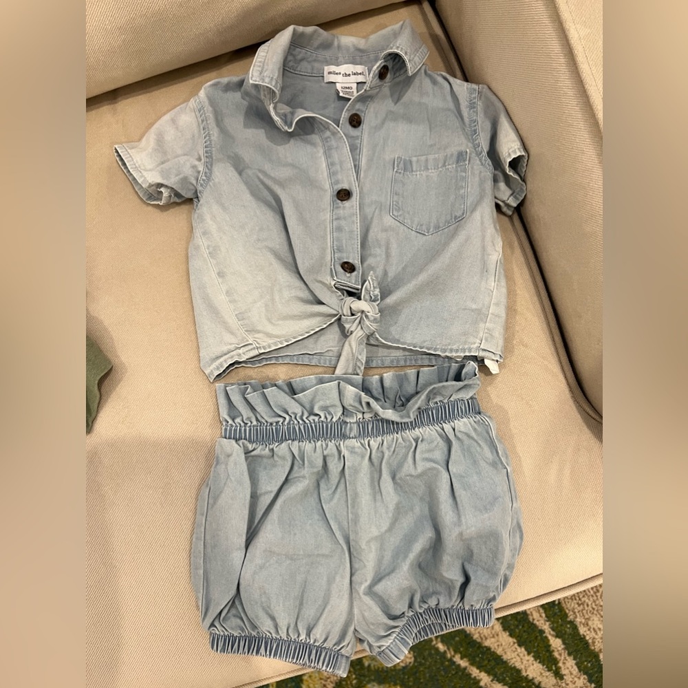 Miles the Label baby girl shirt and matching shorts in size 12M